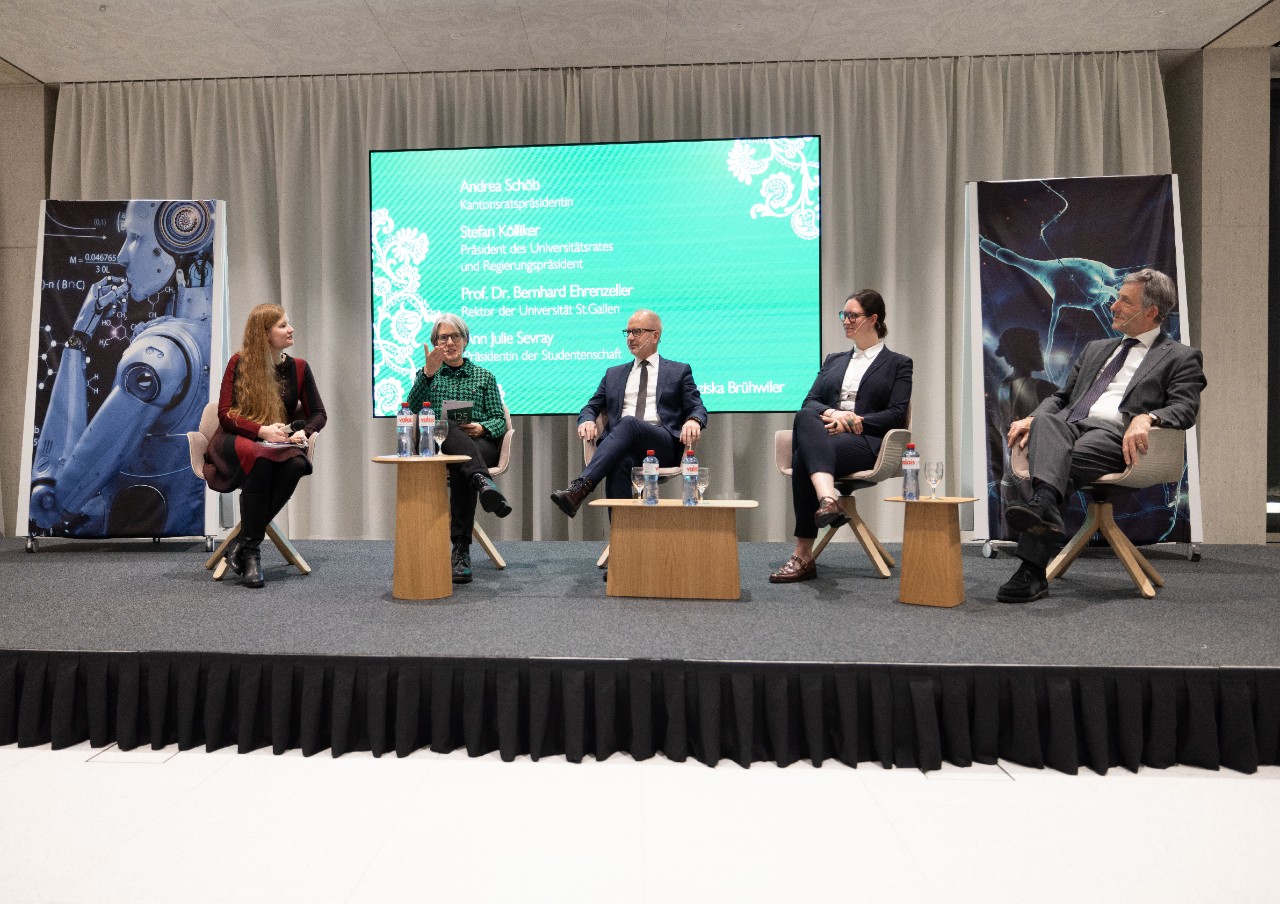 Der Kantonstag «125 Jahre HSG» brachte Ende November 2023 Mitglieder der Politik, Wirtschaft und Universität zum gemeinsamen Austausch zusammen.