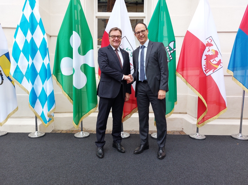 Regierungsrat Marc Mächler übernimmt den Arge-Alp-Vorsitz von Günther Platter, Landeshauptmann von Tirol.